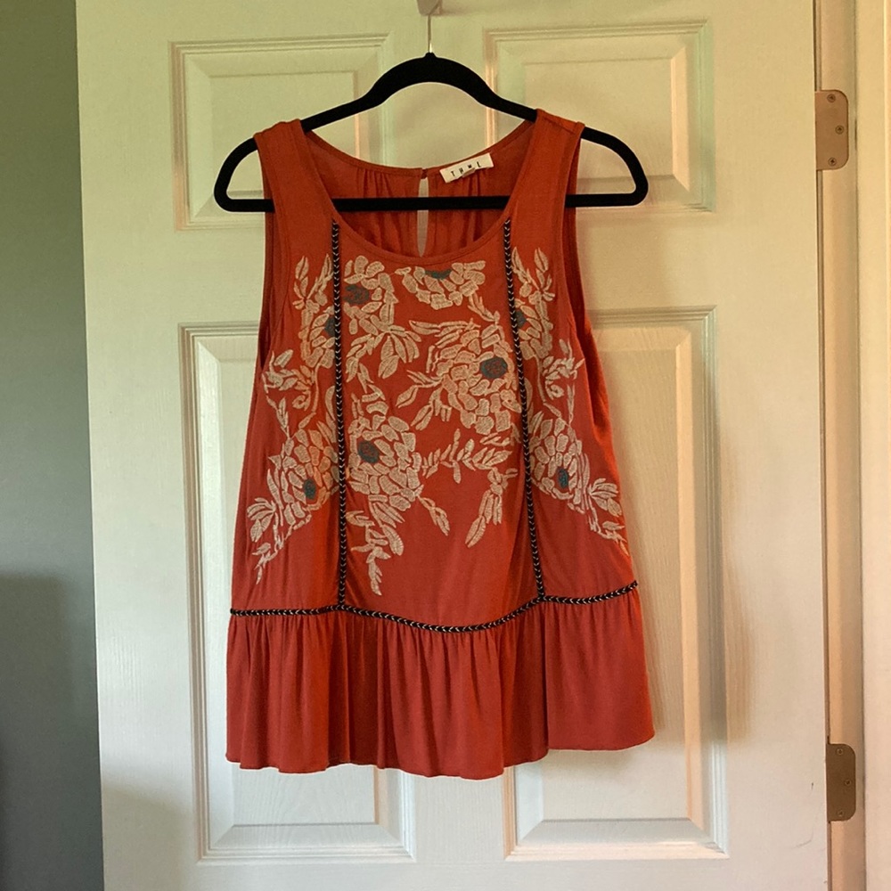 THML sleeveless knit blouse